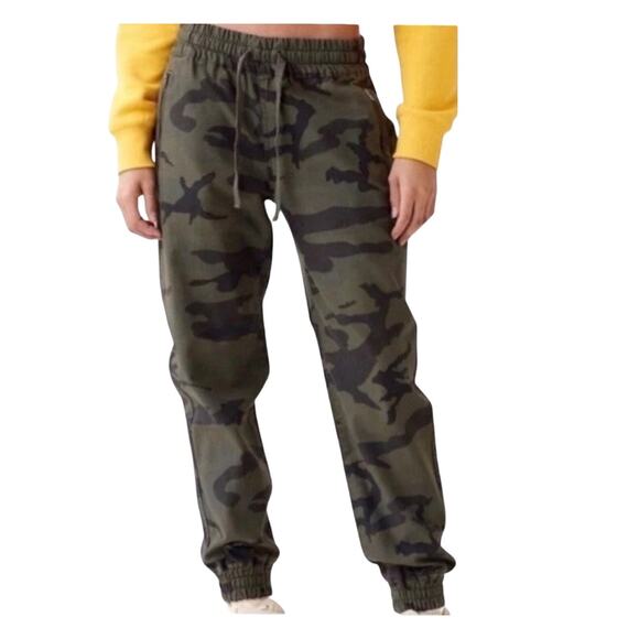 TNA Aritzia Alix Pant High Waisted Elastic Cuff Dark Green Camo Jogger, S - Picture 1 of 11